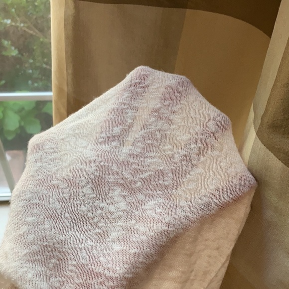 Like New! Anthropologie asymmetrical top - Picture 5 of 10